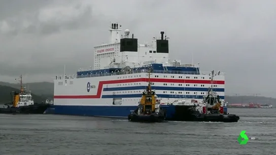 Rusia envía al Ártico su "Chernóbil flotante" Rusia envía al Ártico su "Chernóbil flotante"