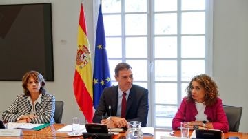 Pedro Sánchez preside una reunión de la Comisión interministerial para el seguimiento del Brexit