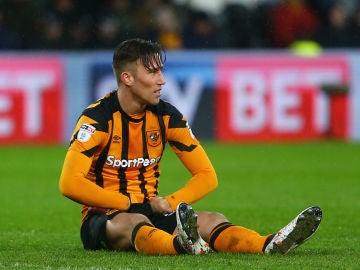 Angus MacDonald, con el Hull City Angus MacDonald, con el Hull City