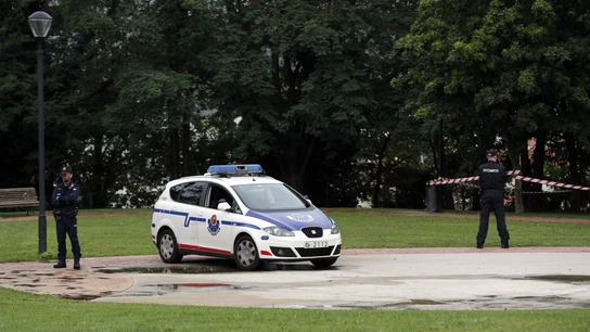 Agentes de la Ertzaintza Agentes de la Ertzaintza