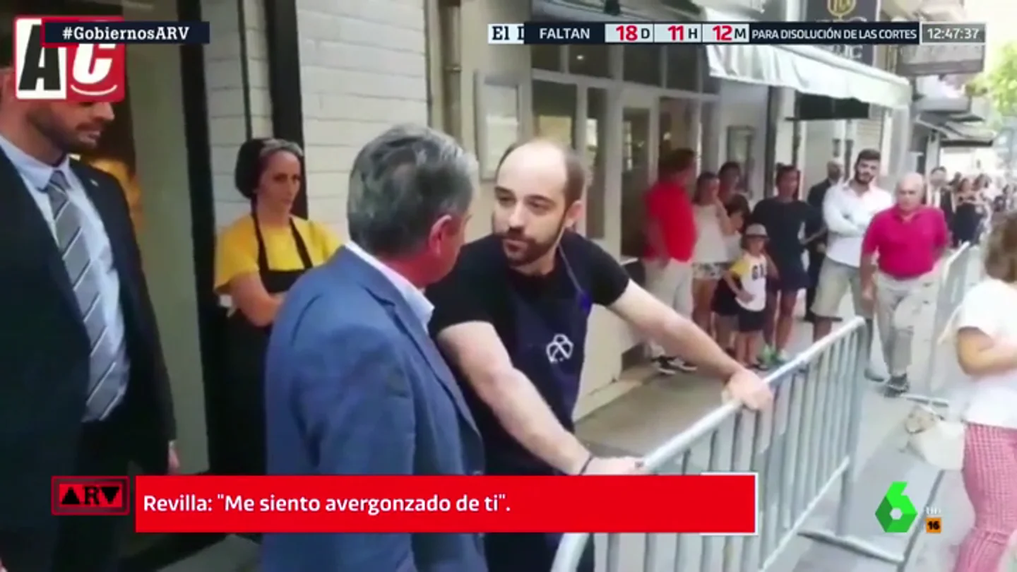 Revilla abronca al hombre que insultó a Sánchez en Cantabria Revilla abronca al hombre que insultó a Sánchez en Cantabria