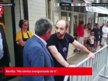 Revilla abronca al hombre que insultó a Sánchez en Cantabria Revilla abronca al hombre que insultó a Sánchez en Cantabria