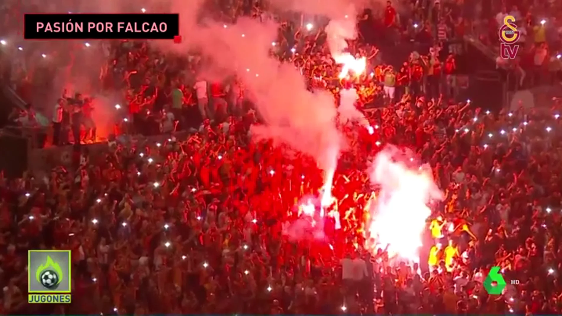 Locura en la presentación de Falcao con el Galatasaray: DJ, espectáculo de luces y muchas bengalas