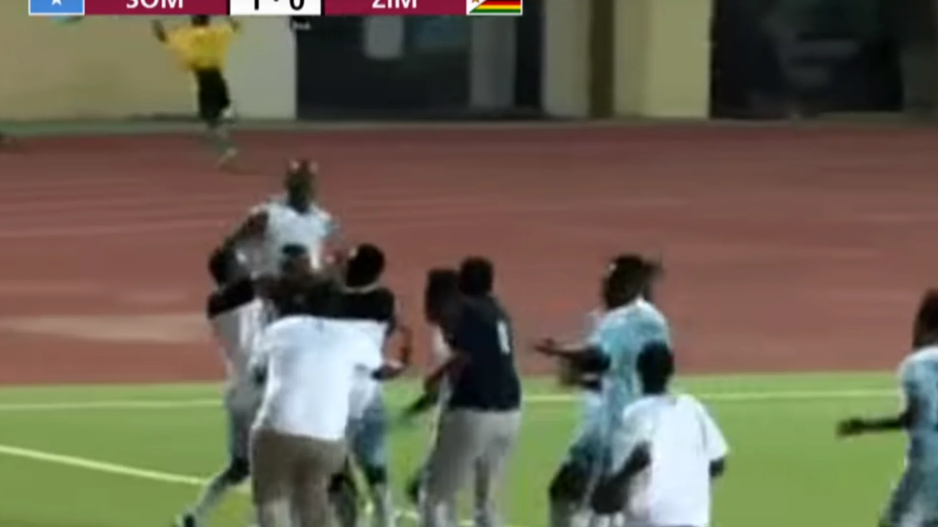 Los jugadores de Somalia celebran su victoria contra Zimbabue
