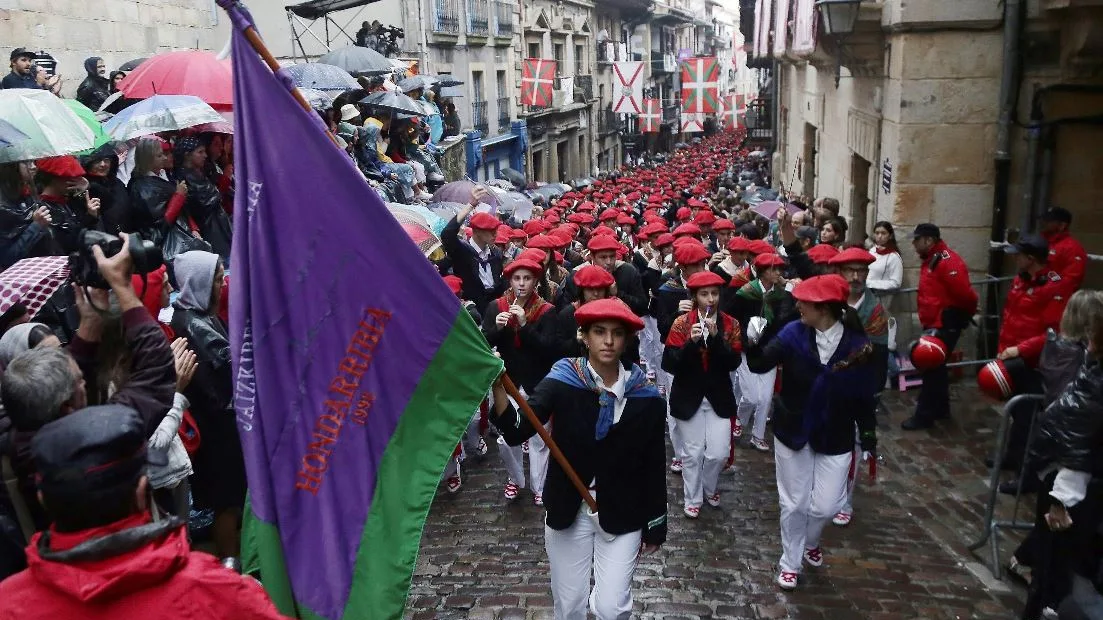 Mujeres en el Alarde de Hondarribia