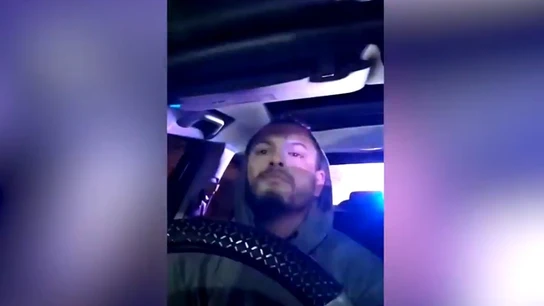 Captura del vídeo que el joven se graba mientras huye de la persecución policial. Captura del vídeo que el joven se graba mientras huye de la persecución policial.
