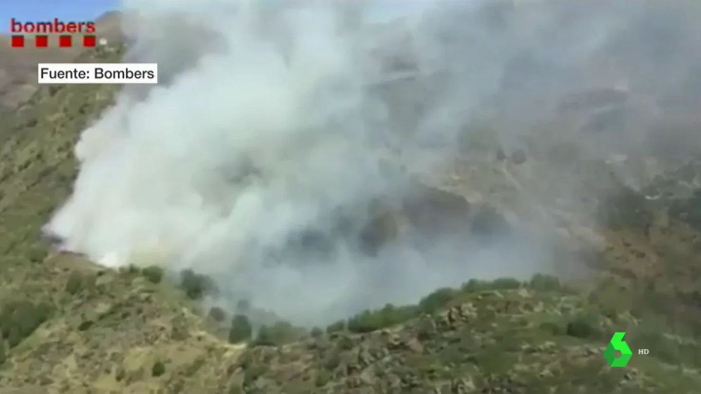 Imagen del incendio declarado en Lleida Imagen del incendio declarado en Lleida