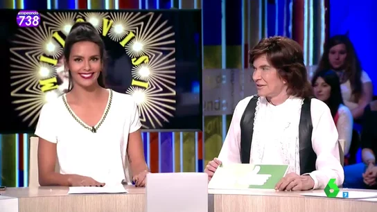 El día en el que Camilo Sesto y Cristina Pedroche jugaron al 'Camilovisión' en Zapeando El día en el que Camilo Sesto y Cristina Pedroche jugaron al 'Camilovisión' en Zapeando