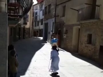 La historia de Sor Elsa, la monja torera que corre los encierros La historia de Sor Elsa, la monja torera que corre los encierros