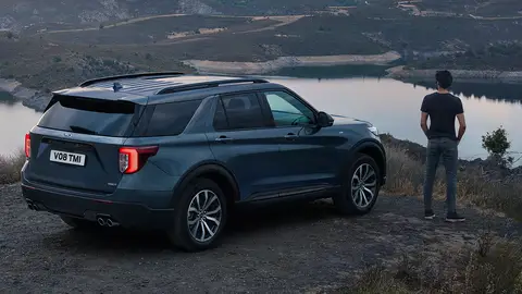 Ford Explorer Ford Explorer