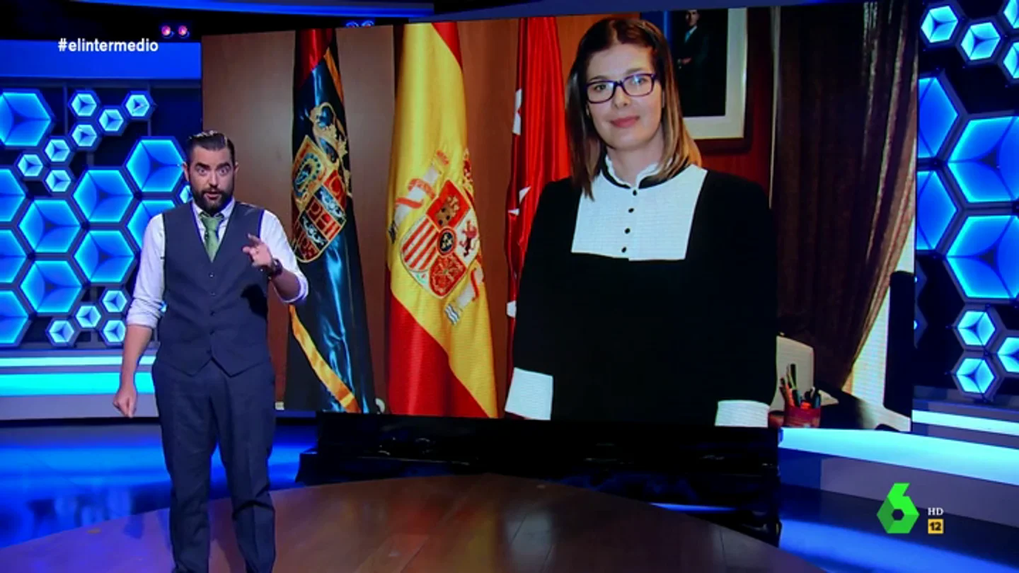 La "generosidad" de la alcaldesa de Móstoles: contrata a su hermana, sube el sueldo a los concejales y asciende a su tío La "generosidad" de la alcaldesa de Móstoles: contrata a su hermana, sube el sueldo a los concejales y asciende a su tío
