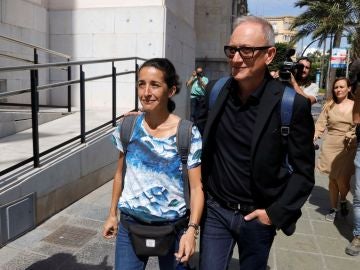 La madre de Gabriel a su llegada al juicio La madre de Gabriel a su llegada al juicio