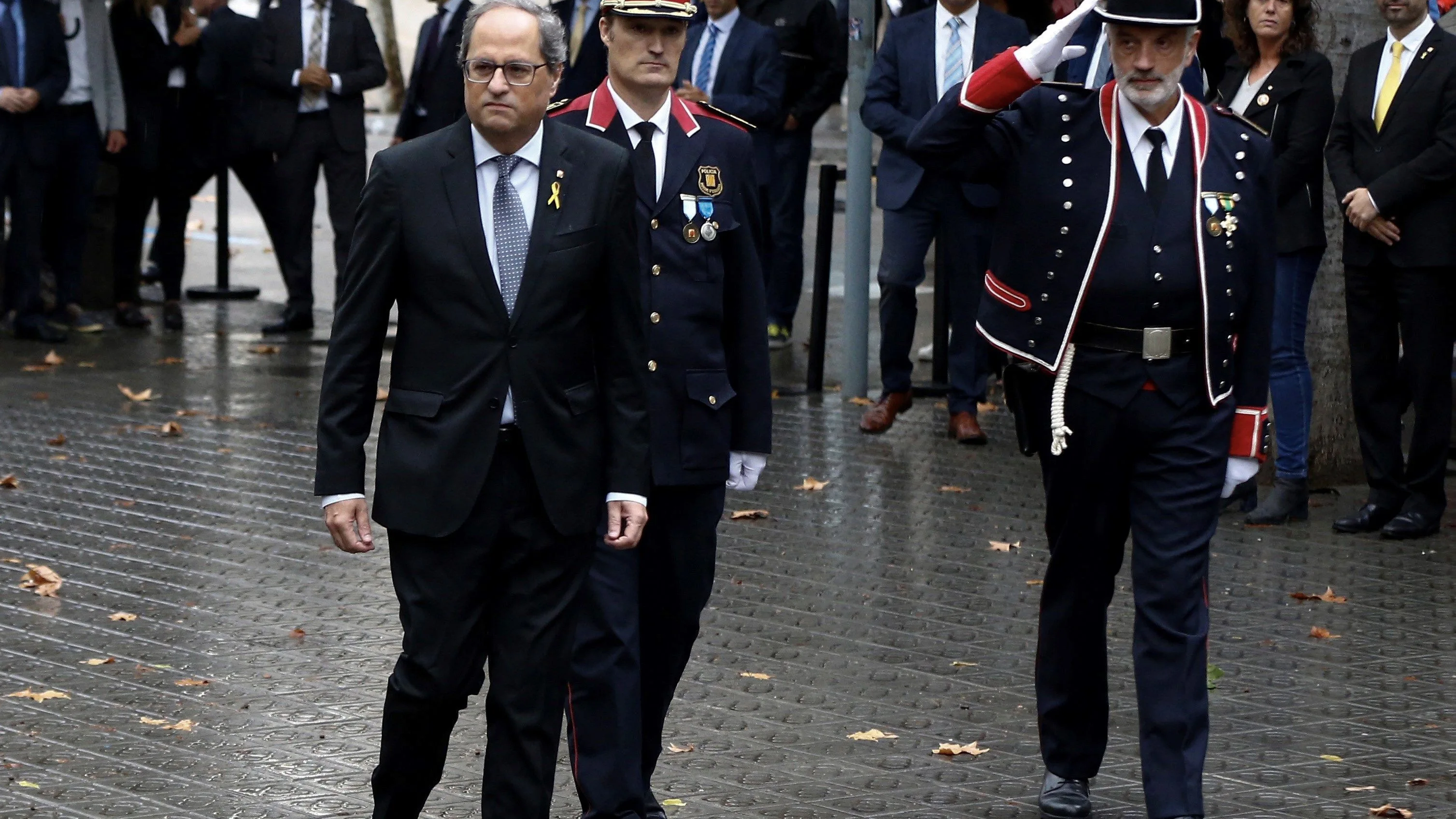 El presidente de la Generaliat, Quim Torra, encabeza la ofrenda floral del Govern