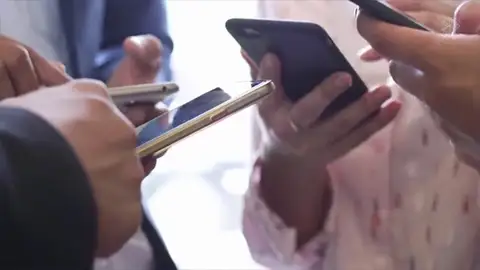 Chats de padres en WhatsApp: la Guardia Civil lanza una advertencia para el inicio del curso Chats de padres en WhatsApp: la Guardia Civil lanza una advertencia para el inicio del curso
