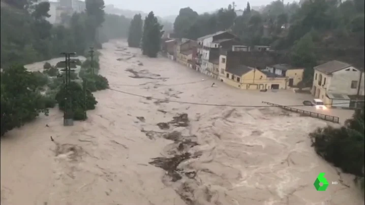 Récord en Ontinyent: más de 400 litros por metro cuadrado que han desbordado el río Clariano