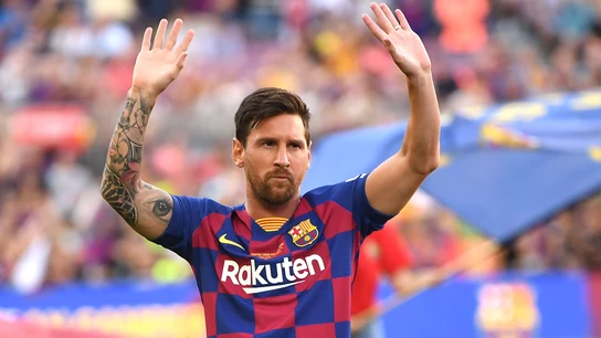 Leo Messi, saludando a la afición culé Leo Messi, saludando a la afición culé