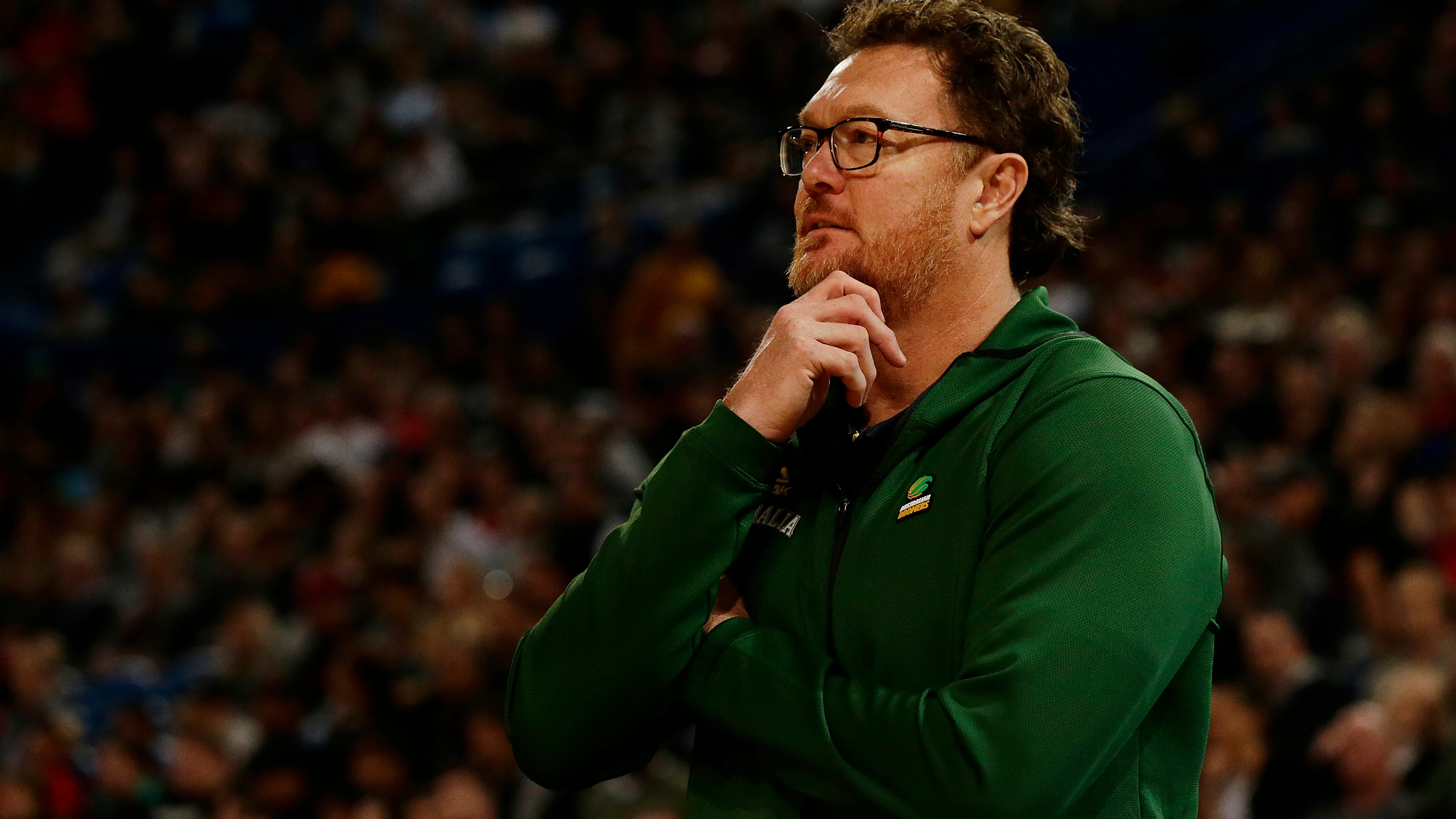 Luc Longley, entrenador asistente de Australia