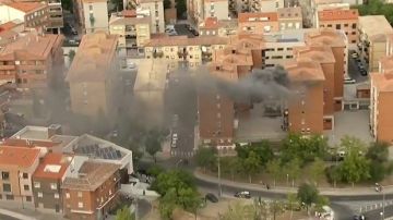 El helicóptero de la Vuelta graba un incendio en directo