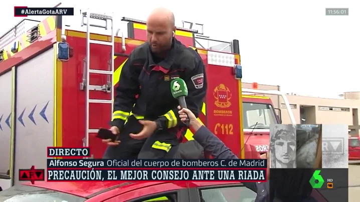 Pasos a seguir si te sorprende una riada dentro del coche