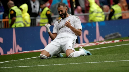 Benzema celebra un gol Benzema celebra un gol