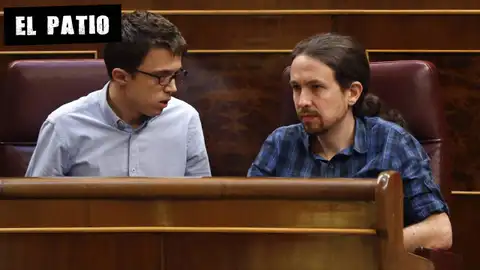 Íñigo Errejón y Pablo Iglesias en el Congreso en 2016 El patio