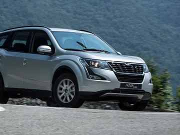 Mahindra XUV500 Mahindra XUV500