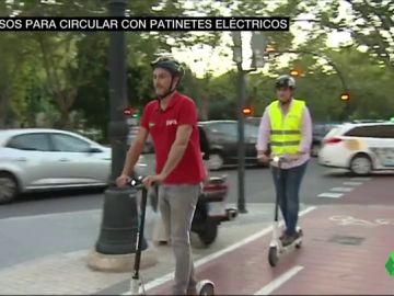 Cursos gratuitos en autoescuelas para aprender a conducir los patinetes eléctricos Cursos gratuitos en autoescuelas para aprender a conducir los patinetes eléctricos