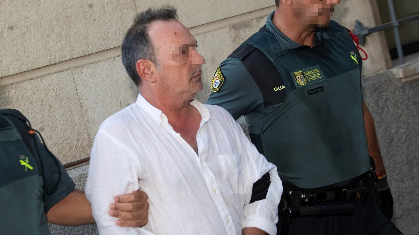El gerente de la empresa Magrudis, José Antonio Marín, es trasladado desde los calabozos para declarar ante la jueza El gerente de la empresa Magrudis, José Antonio Marín, es trasladado desde los calabozos para declarar ante la jueza