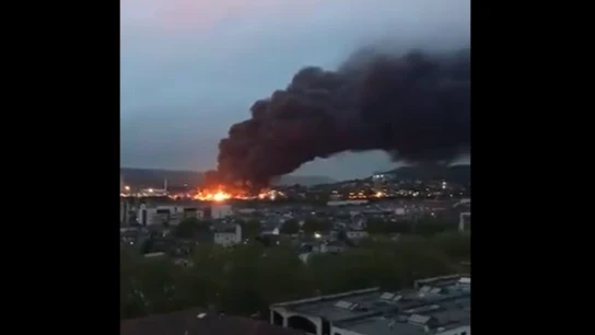 Espectacular incendio en una planta química de Rouen Espectacular incendio en una planta química de Rouen