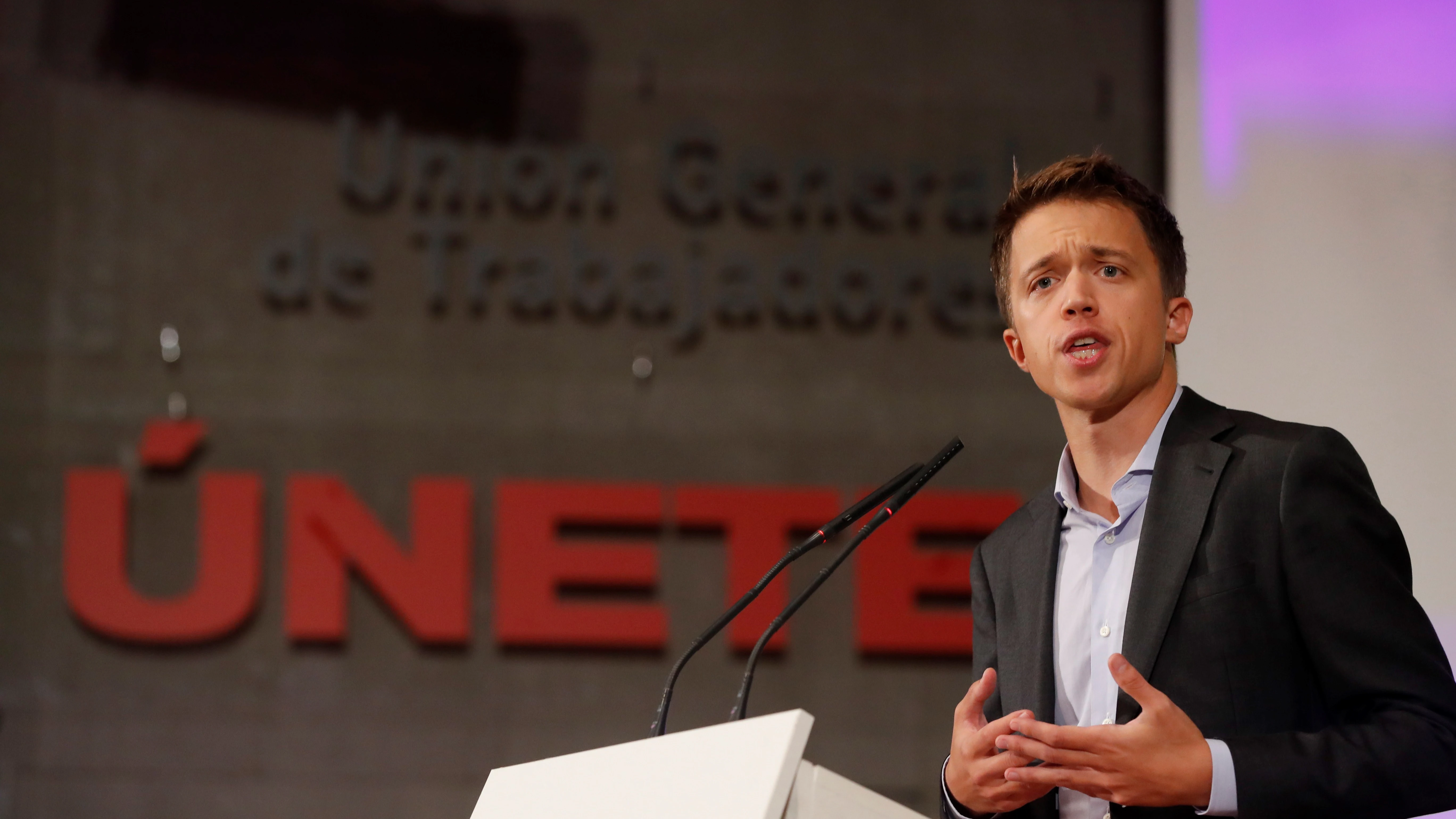 El portavoz de Más Madrid en el Parlamento regional, Íñigo Errejón, este miércoles, durante su intervención en la asamblea convocada por el partido. 