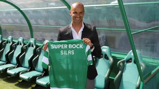 Jorge Silas, entrenador del Sporting Jorge Silas, entrenador del Sporting