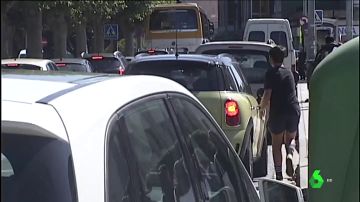 Lugo permitirá aparcar 10 minutos en doble fila para recoger a los niños del colegio