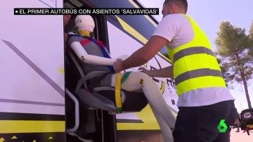 Autobús con asientos 'salvavidas'