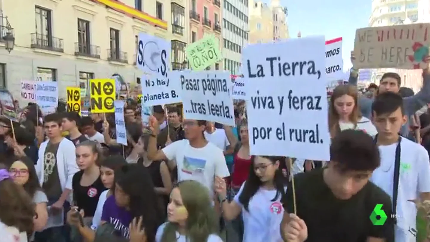 Huelga por el clima: los estudiantes, en lucha para evitar la muerte del planeta Huelga por el clima: los estudiantes, en lucha para evitar la muerte del planeta