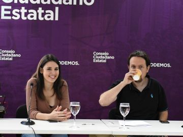 Irene Montero junto a Pablo Iglesias Irene Montero junto a Pablo Iglesias