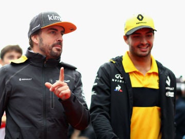 Fernando Alonso, con Carlos Sainz Fernando Alonso, con Carlos Sainz