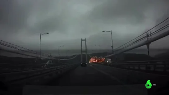 Al menos 18 heridos tras una explosión a bordo de un petrolero en Corea del Sur Al menos 18 heridos tras una explosión a bordo de un petrolero en Corea del Sur