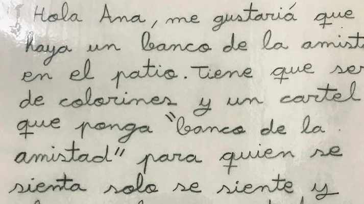 Imagen de la carta que una niña de nueve años ha dejado en el buzón de sugerencias de su colegio