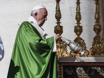 El papa pide recuperar la humanidad en la Jornada del Migrante. El papa pide recuperar la humanidad en la Jornada del Migrante.