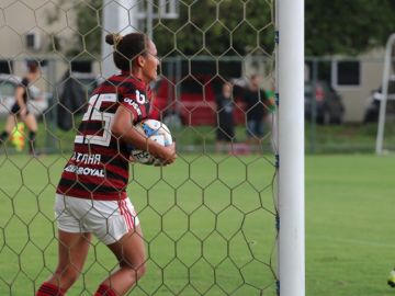 Una jugadora del Flamengo celebra un gol Una jugadora del Flamengo celebra un gol