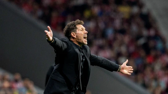 Simeone, dando instrucciones Simeone, dando instrucciones