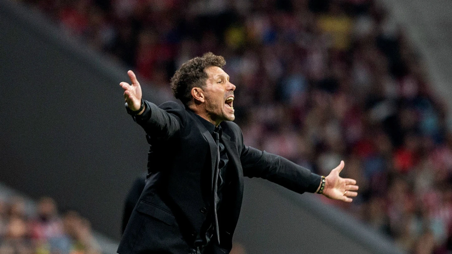Simeone, dando instrucciones Simeone, dando instrucciones