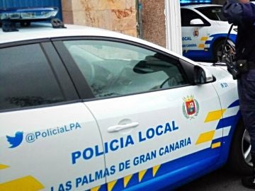 Imagen de archivo de un coche de la Policía Local de Las Palmas Imagen de archivo de un coche de la Policía Local de Las Palmas