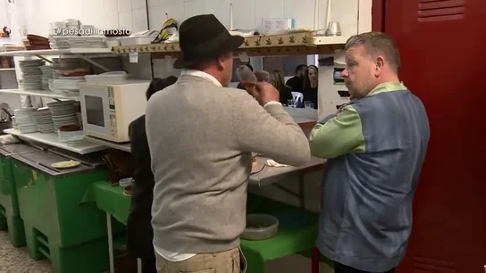 Chicote pilla la mentira del dueño del Mosto Tejero: "Yo no sabía dónde meterme" Chicote pilla la mentira del dueño del Mosto Tejero: "Yo no sabía dónde meterme"