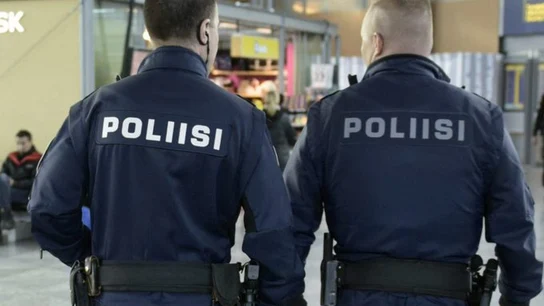 Dos agentes de la Policía de Finlandia Dos agentes de la Policía de Finlandia