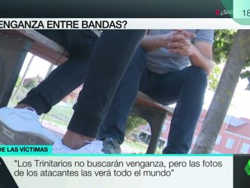 Habla un amigo de los heridos en la reyerta de Vallecas: "No buscarán venganza, pero las fotos de los atacantes se conocerán" Habla un amigo de los heridos en la reyerta de Vallecas: "No buscarán venganza, pero las fotos de los atacantes se conocerán"
