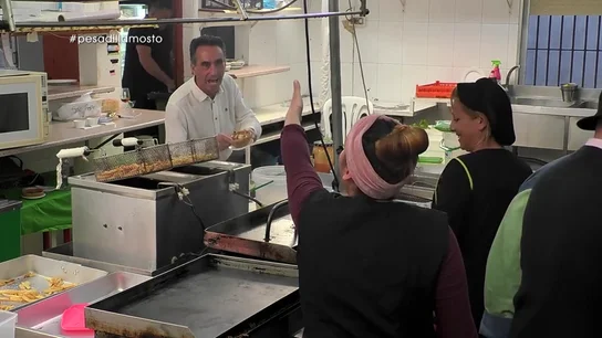 Gritos de "gilipollas" en la cocina: el "bonito ambiente de trabajo" con el que trabajan en el 'Mosto Tejero' Gritos de "gilipollas" en la cocina: el "bonito ambiente de trabajo" con el que trabajan en el 'Mosto Tejero'