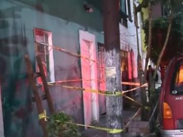 Un hombre apuñala a sus seis hijos y prende fuego a su casa en México Un hombre apuñala a sus seis hijos y prende fuego a su casa en México