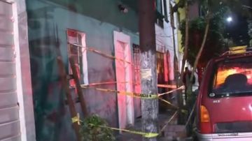 Un hombre apuñala a sus seis hijos y prende fuego a su casa en México
