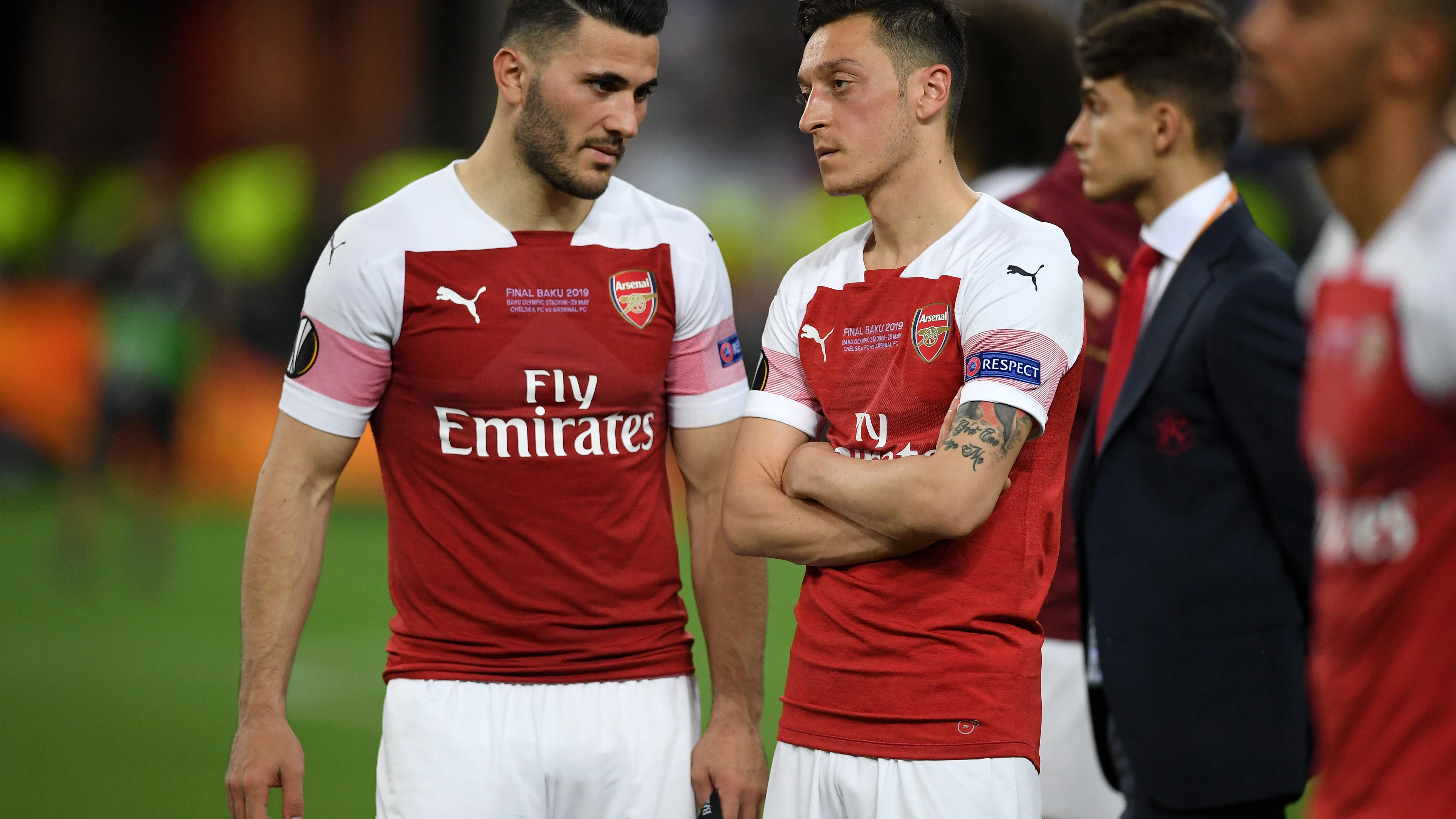 Kolasinac y Özil, durante un partido del Arsenal